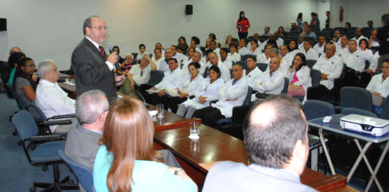 Arruda Bastos recepciona profissionais do Mais Médicos