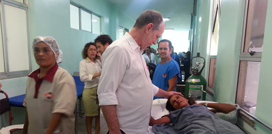 Ciro diz que vai fazer tudo que puder pelo Hospital de Messejana