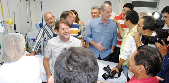 Cid entrega UPA em Crateús e anuncia inauguração da policlínica para março