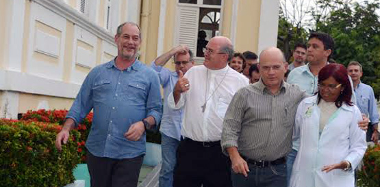 Ciro garante apoio para modernização da Santa Casa de Sobral
