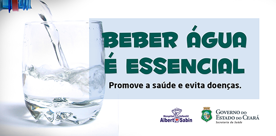Beber água é essencial para a saúde, principalmente em tempos de calor