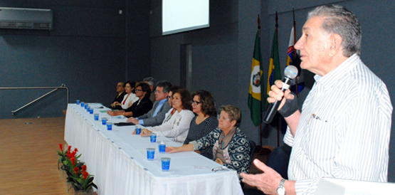 Seminário mobiliza para controle do surto do sarampo