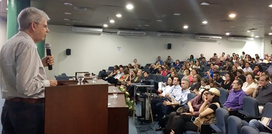 Redes de atenção são a solução para a saúde, diz Eugênio Vilaça
