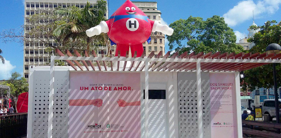 Praça do Ferreira também é ponto de encontro para doação de sangue