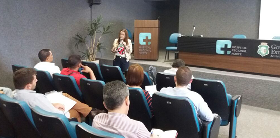 Médicos participam de capacitação sobre arboviroses, em Sobral