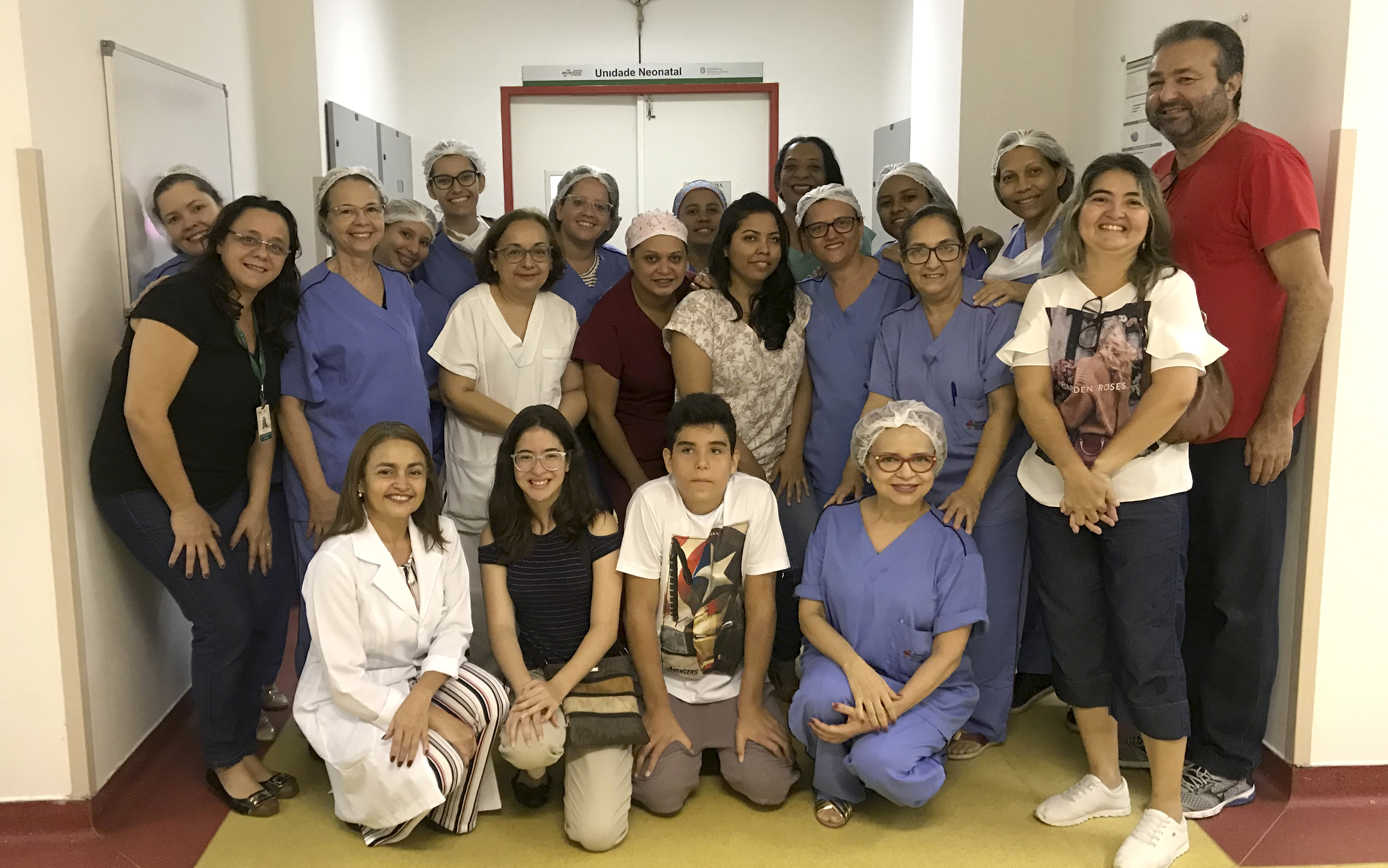 Gêmeos comemoram aniversário de 15 anos no HGF