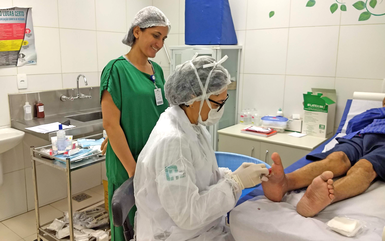 Ambulatório de estomaterapia traz serviço especializado no atendimento a lesões