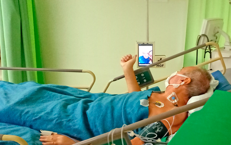 “Visita virtual” aproxima familiares e pacientes no Hospital Geral de Fortaleza