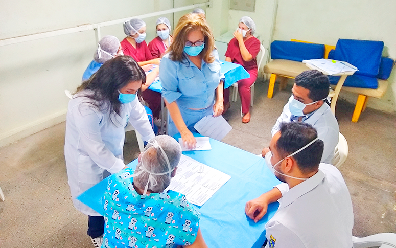HGCC capacita enfermeiros em hemotransfusão