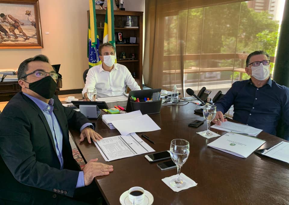 Decreto autoriza novos espaços e atividades; estabelecimentos reincidentes serão fechados