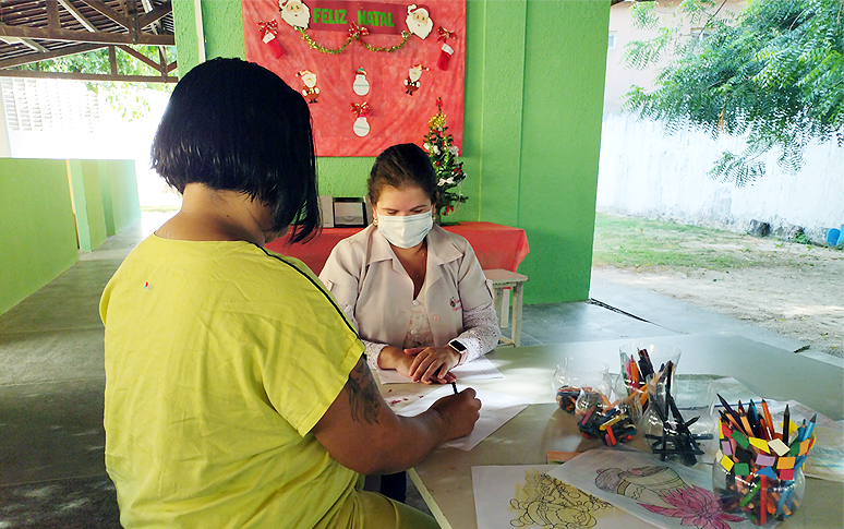 Hospital orienta familiares de pacientes sobre como lidar com transtornos mentais