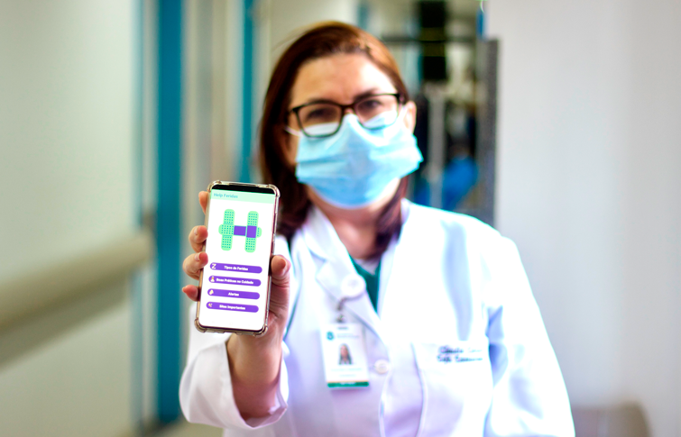 Manejo de lesões: Estomaterapia do HGF usa tecnologia para auxiliar pacientes e cuidadores