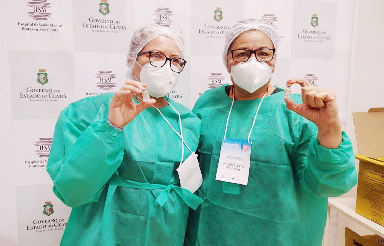 ‘Momento para renovar esperanças’: profissionais do Hospital de Saúde Mental são vacinados