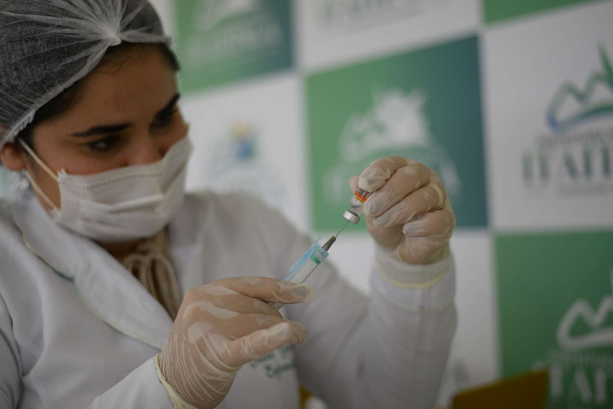 Cadastro para vacinação contra Covid-19 e serviço Saúde Inclusiva estão disponíveis no Ceará App