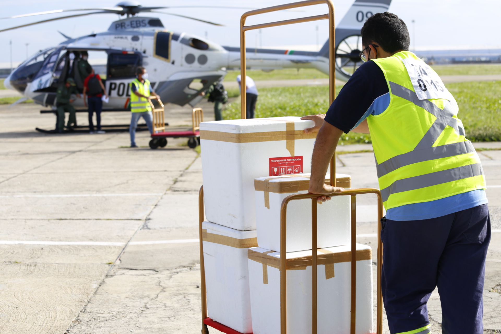 Estado garante envio do quarto lote de vacinas contra Covid-19 para todo o interior cearense