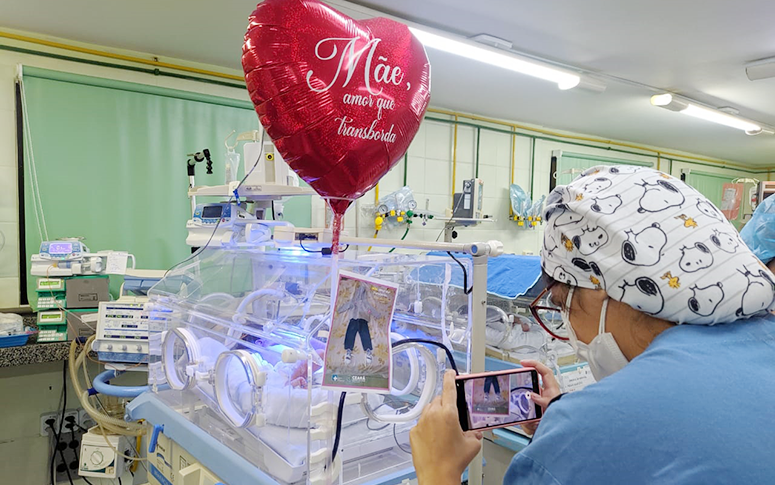 Atividades de humanização celebram o Dia das Mães no Hospital Geral Dr. César Cals