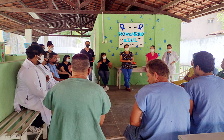 Pacientes internados no Hospital de Saúde Mental participam de palestras sobre saúde do homem e diabetes