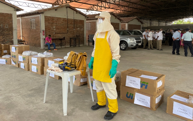 Saúde do Ceará entrega kits de proteção a 4,5 mil agentes de endemias municipais