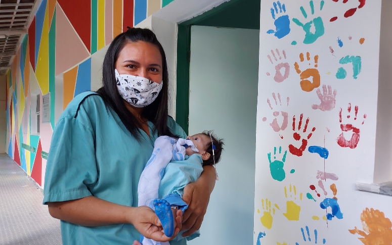 Humanização: Pediatria do Hospital de Messejana recebe pintura multicolorida