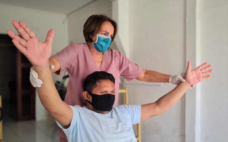 Um ano para recomeçar: pacientes que foram internados em estágio grave no HSJ contam suas histórias de superação