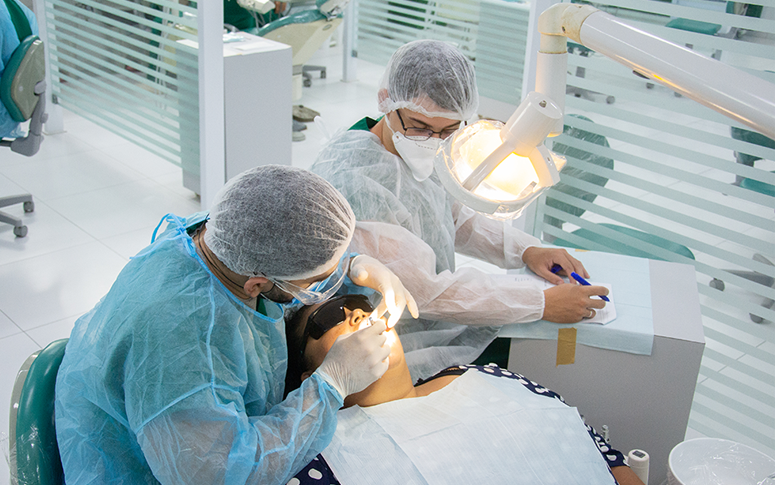 Atendimento odontológico passa a integrar o programa de cirurgia bariátrica do Hospital Geral César Cals