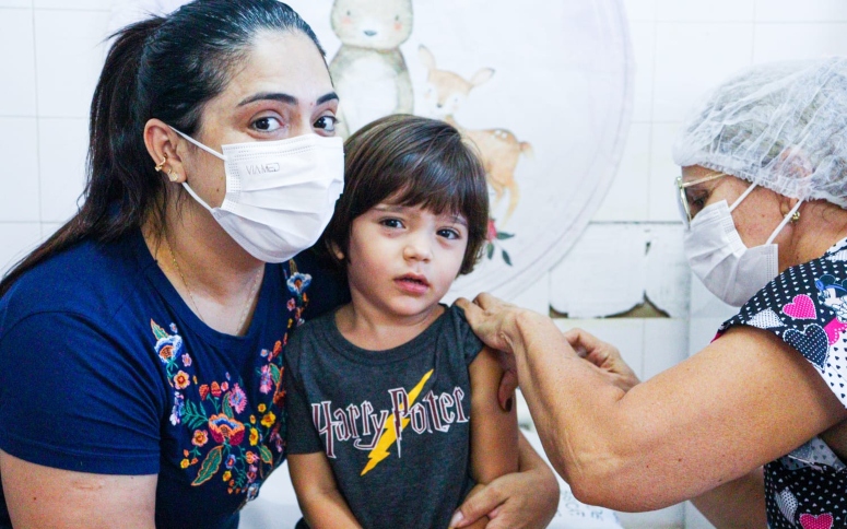 “Dia D”: Sesa e municípios cearenses mobilizam população para vacinar contra influenza e sarampo neste sábado (30)
