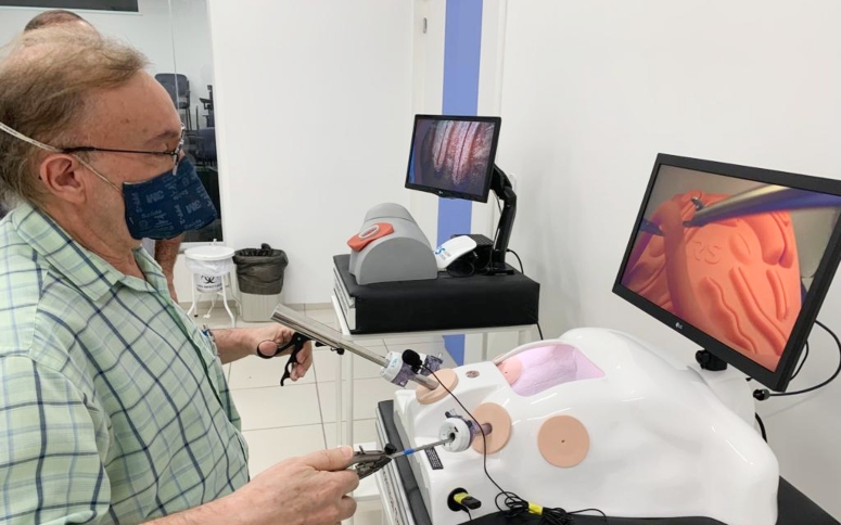 Estratégias de simulação realística podem ser inseridas nos currículos dos Programas de Residências em Cirurgia da ESP/CE