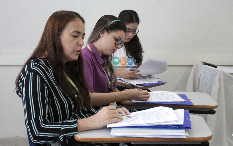 ESP/CE realiza oficina de construção curricular com docentes do Centro de Simulação em Saúde