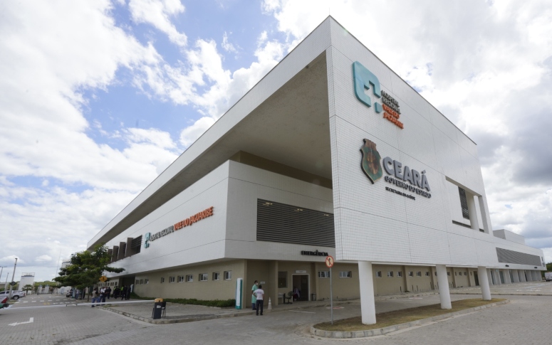 Ministra Nísia Trindade anuncia mais de R$ 130 milhões para ampliar atendimento no HRVJ