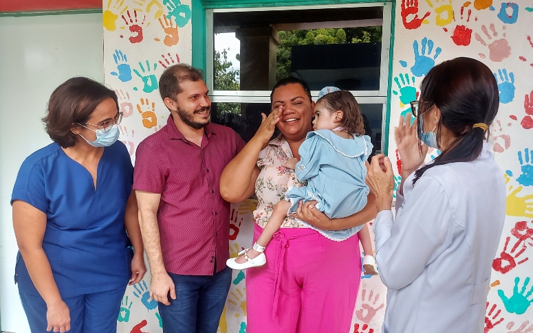 Paciente infantil internada no HM há mais de um ano recebe alta após ganhar novo coração