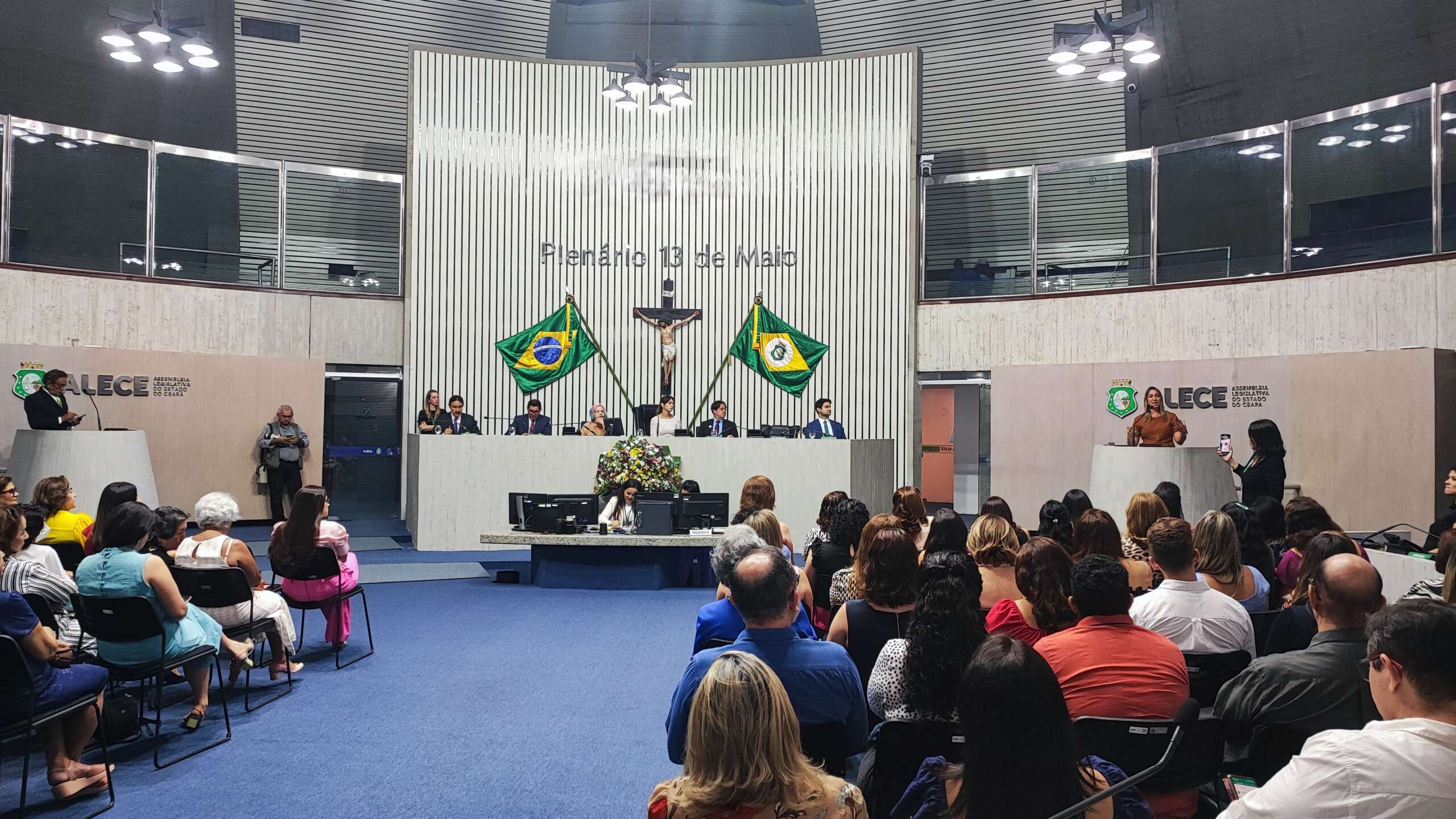 ESP/CE recebe homenagem pela trajetória de 30 anos em sessão solene na Assembleia Legislativa