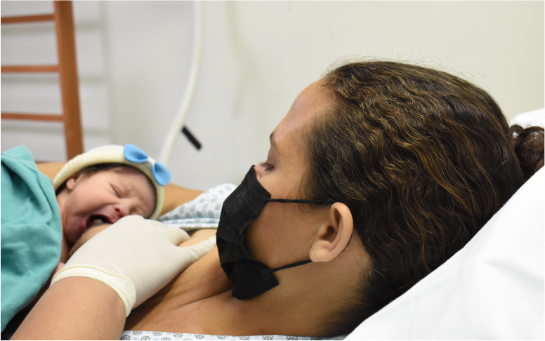 Hora dourada: HGCC incentiva o aleitamento materno na primeira hora de vida dos bebês