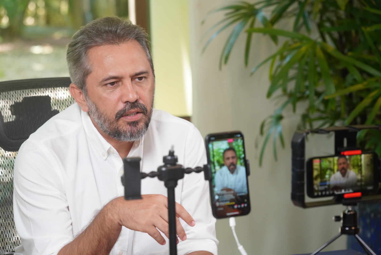 Governo do Ceará assina projeto de lei que garante piso salarial da enfermagem