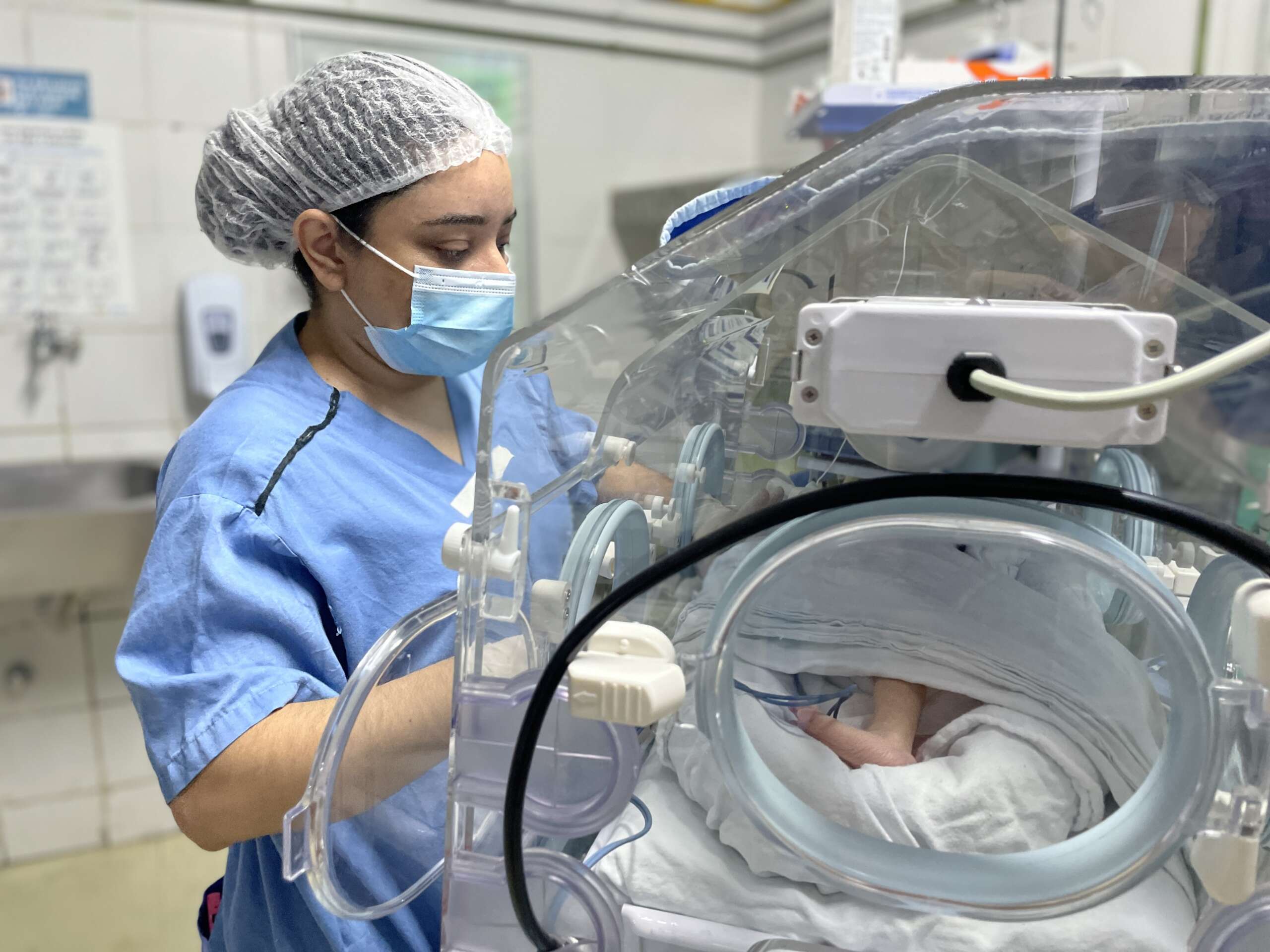 Hospital Infantil Albert Sabin oferece cuidado integral e humanizado a bebês prematuros