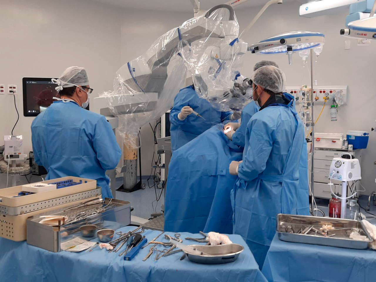 HRVJ realiza duas cirurgias neurológicas inéditas na unidade