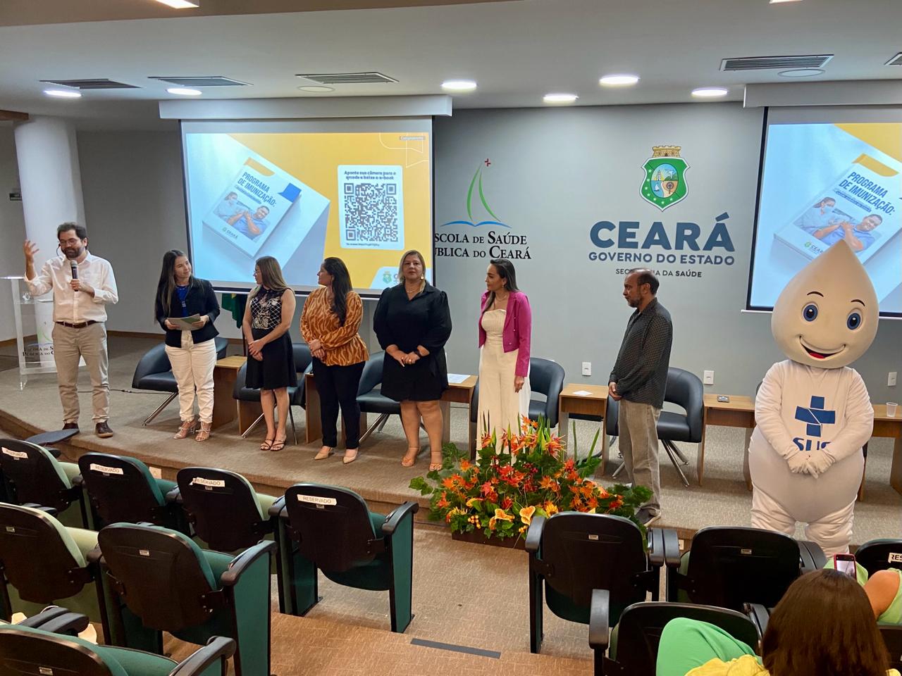 Seminário Estadual de Vigilância em Saúde: segundo dia tem lançamento de livro sobre vacinação e homenagem a profissionais de saúde
