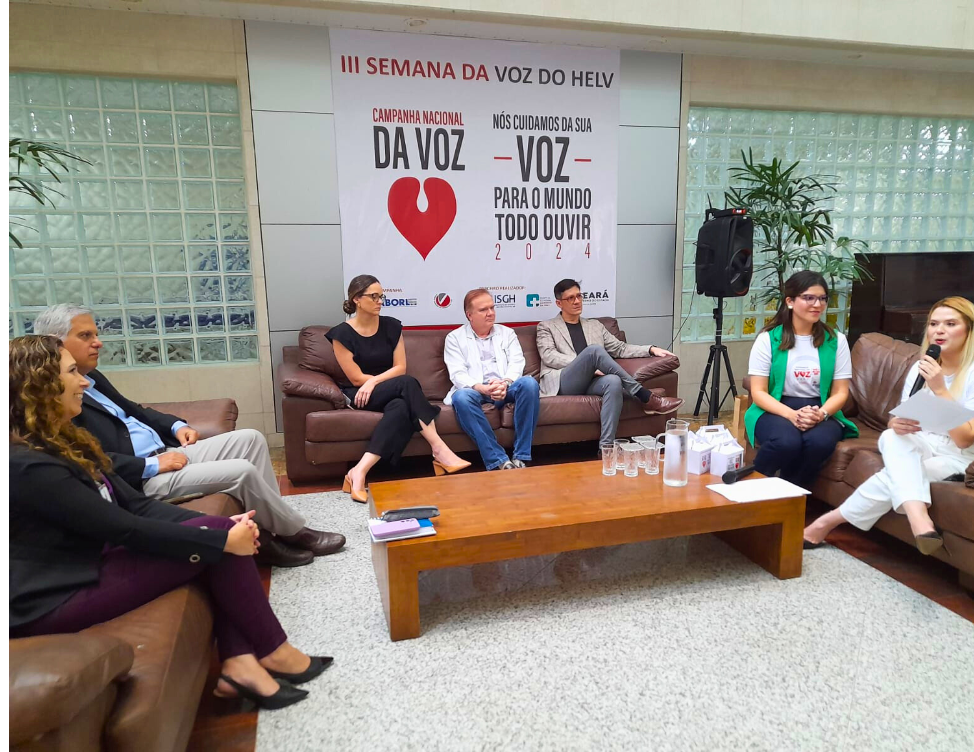 Semana da Voz do Helv reúne especialistas para debater saúde vocal