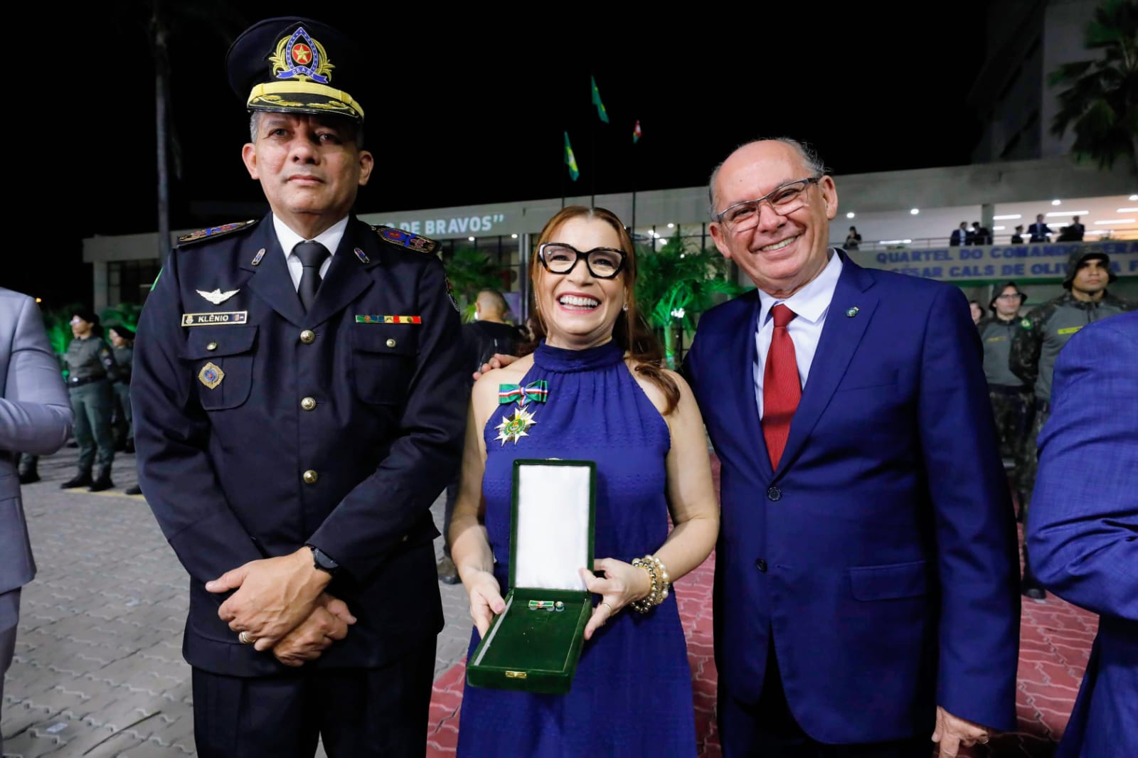 Secretária da Saúde recebe alta comenda da Polícia Militar do Ceará