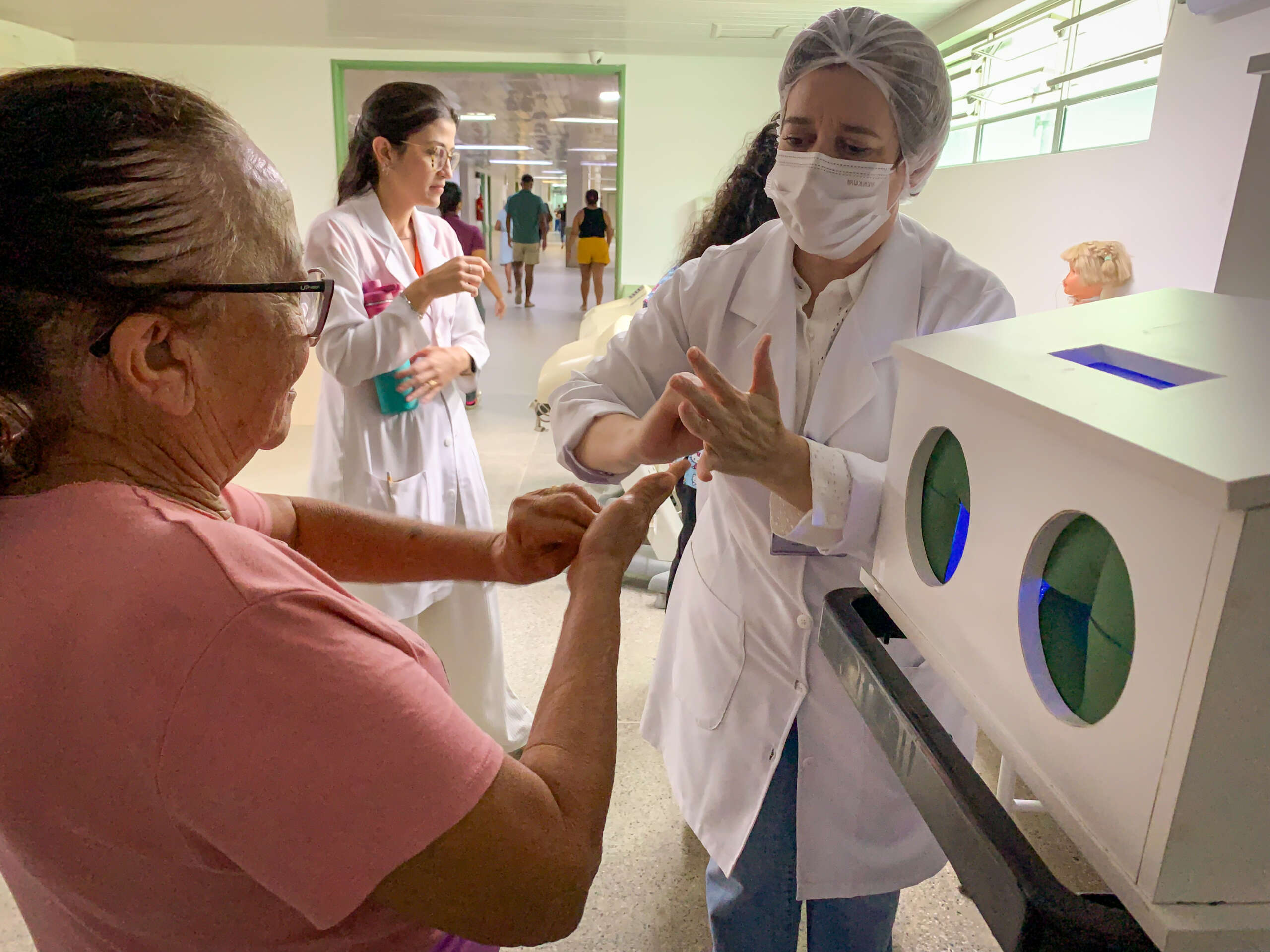 Unidades da Rede Sesa reforçam a importância do protocolo de higienização das mãos para profissionais e cuidadores