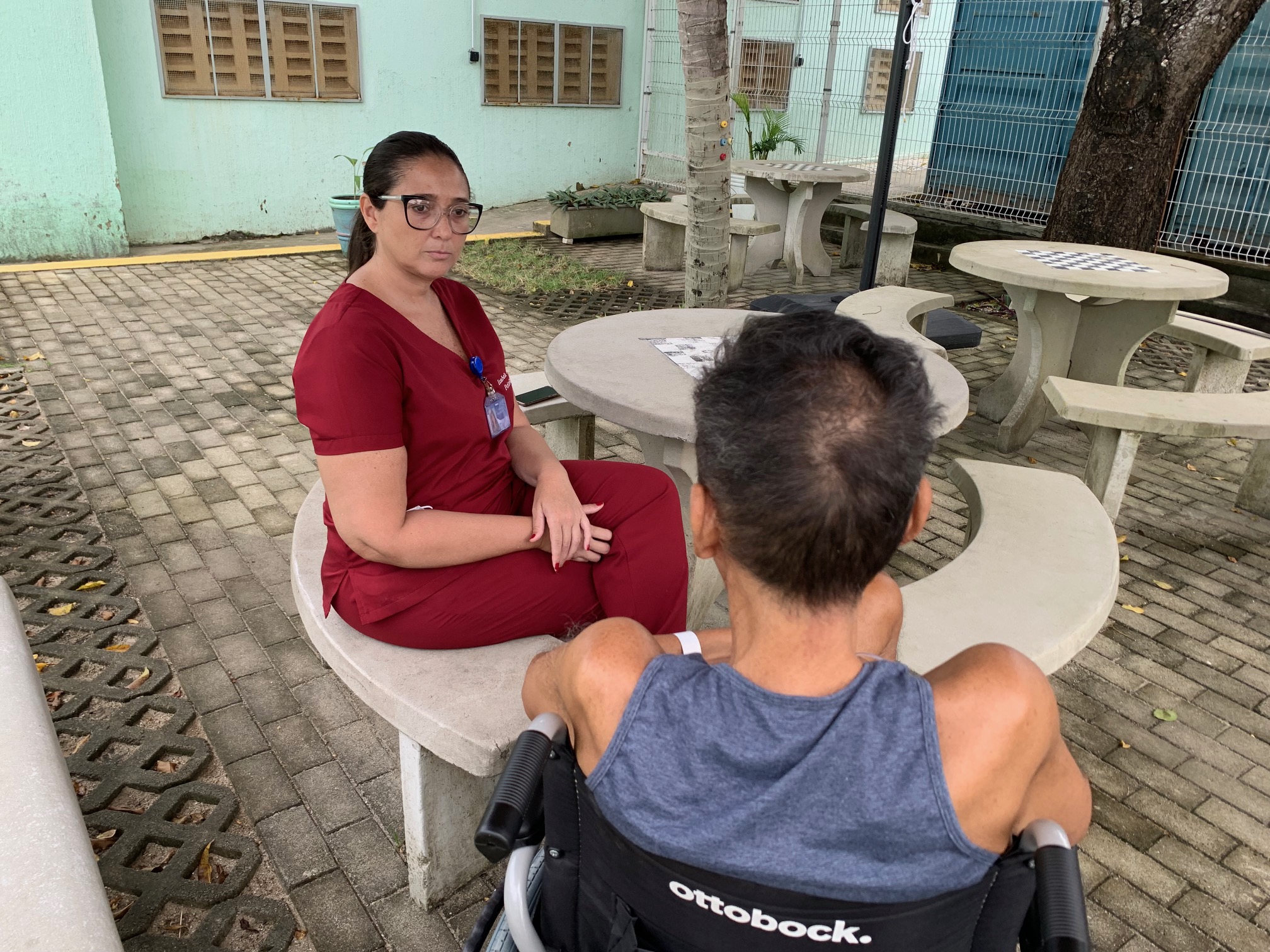Ação de humanização do HGWA proporciona escuta ao ar livre para pacientes
