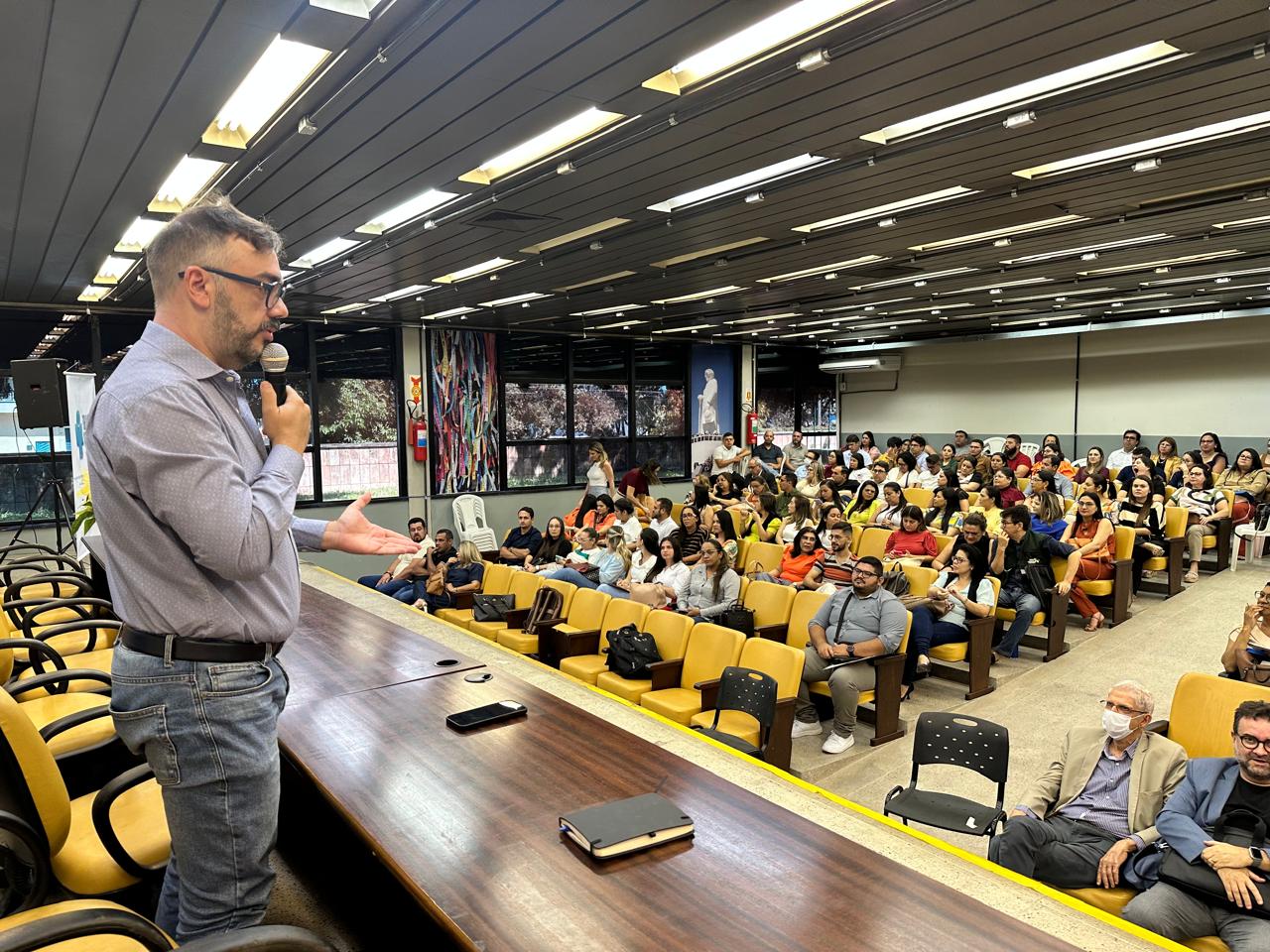 De Braços Abertos: com presença de gestores, reunião apresenta ações de fortalecimento da regionalização da Saúde no Cariri
