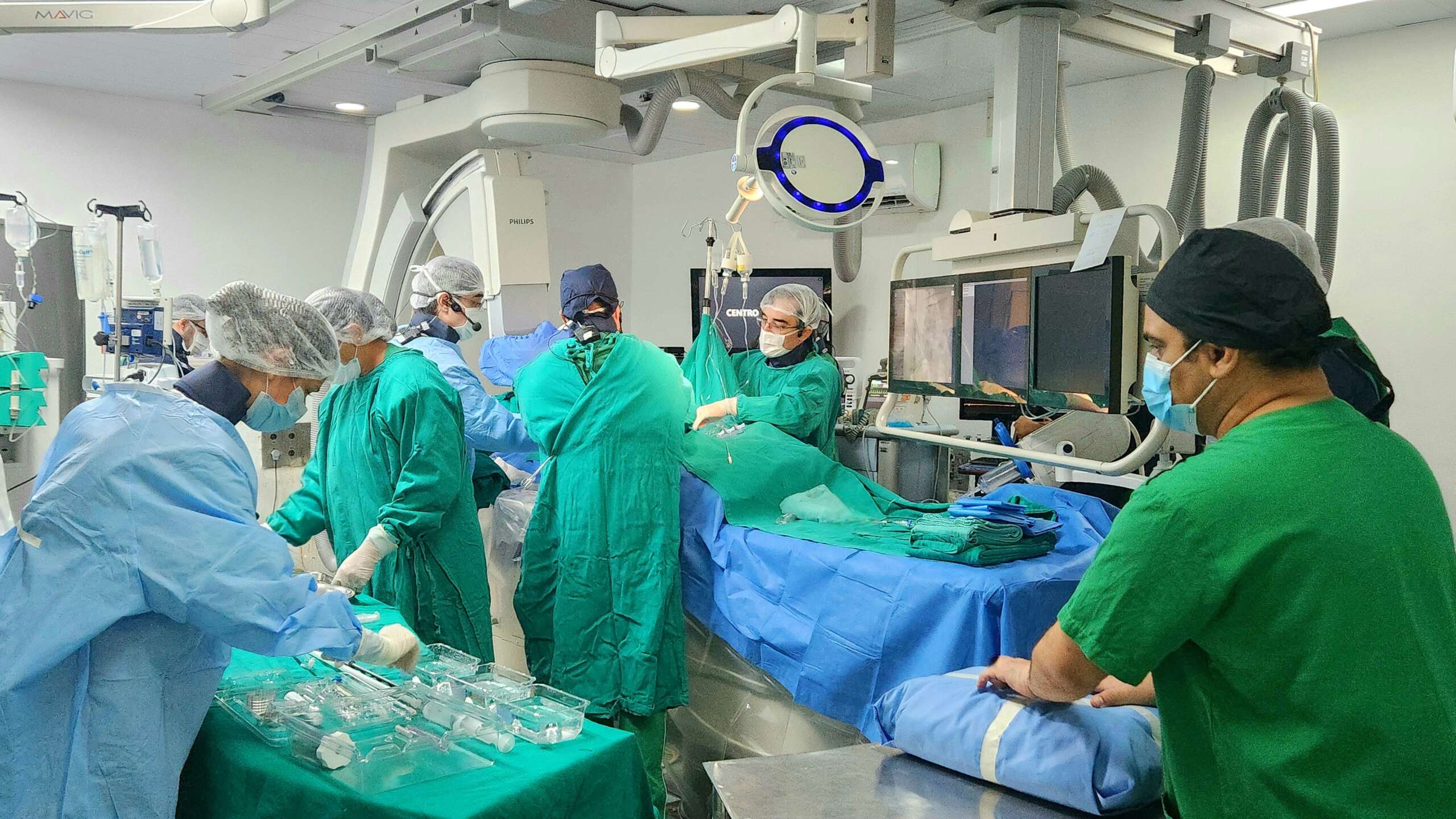 Hospital de Messejana faz transmissão de procedimentos cirúrgicos, ao vivo, para congresso brasileiro de cardiologia intervencionista