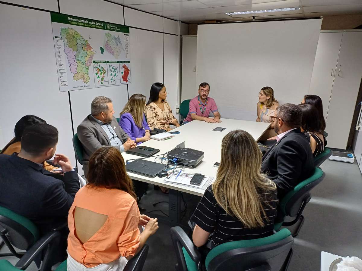 Com modelo exitoso, Saúde do Ceará recebe visita de representantes da Bahia para troca de experiências sobre consórcios públicos