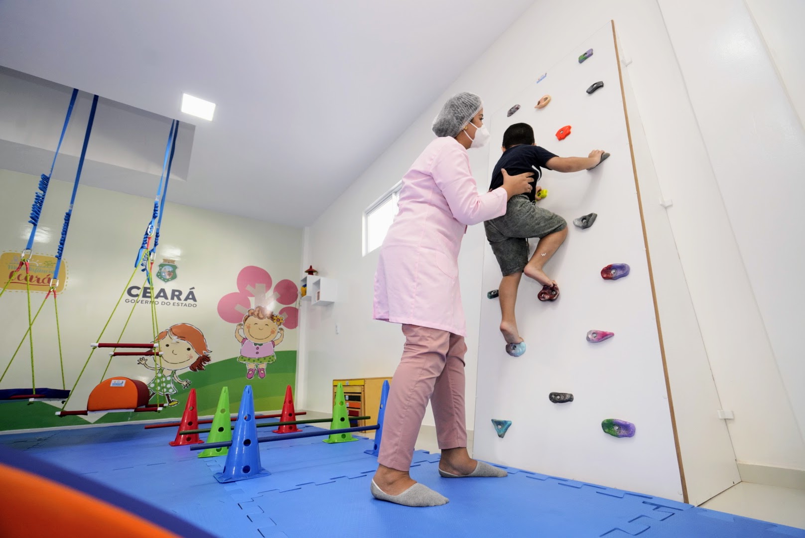 Policlínica Regional em Maracanaú realiza capacitação em TEA para profissionais de oito municípios cearenses