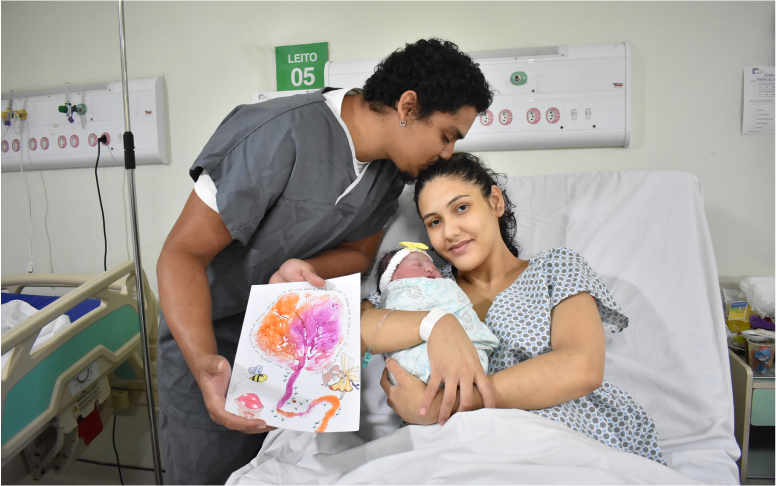 Assistência humanizada transforma experiência do parto para mães e pais no Hospital Geral Dr. César Cals