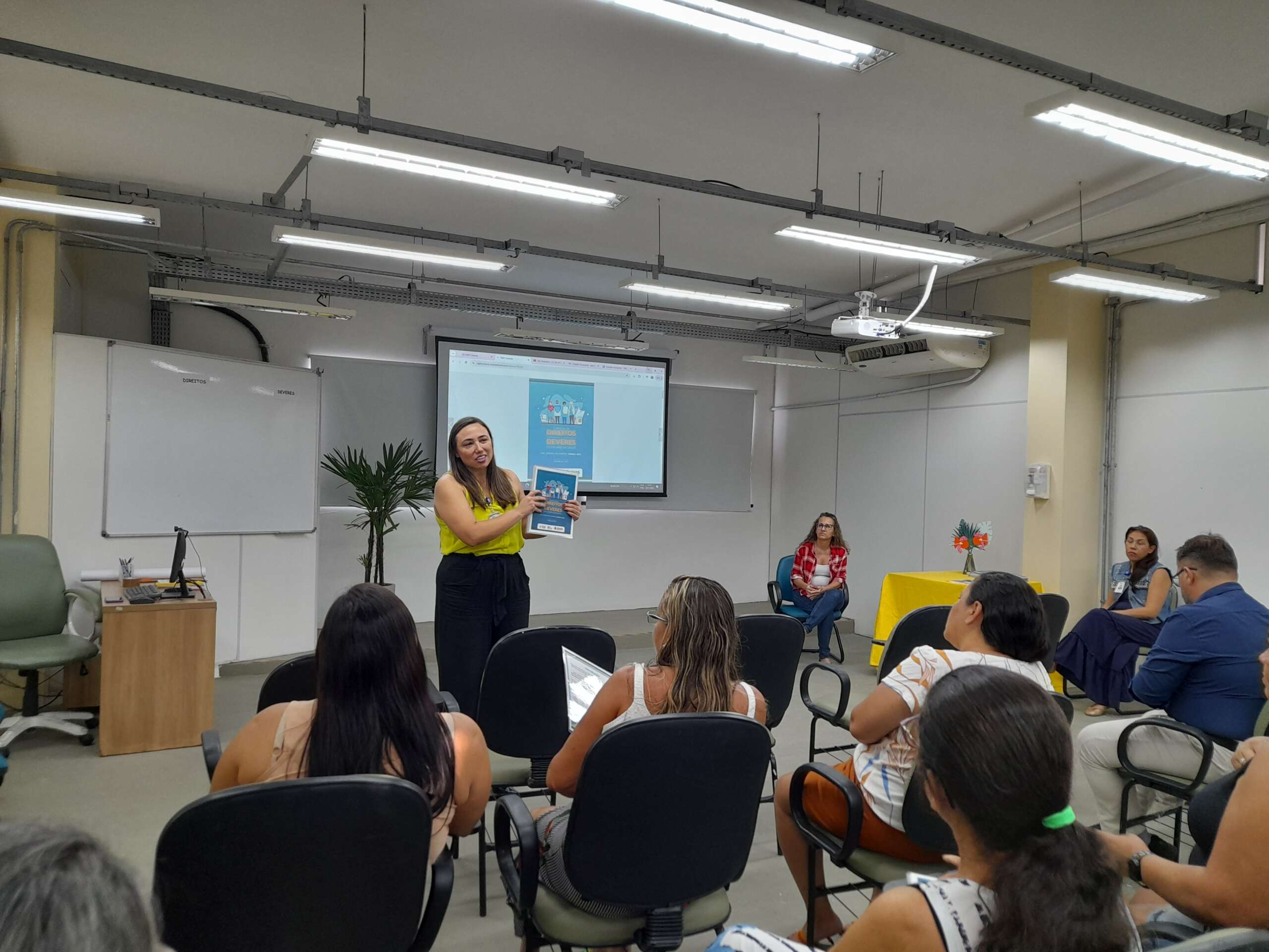 Helv lança cartilha sobre direitos e deveres de quem utiliza serviços de saúde na unidade