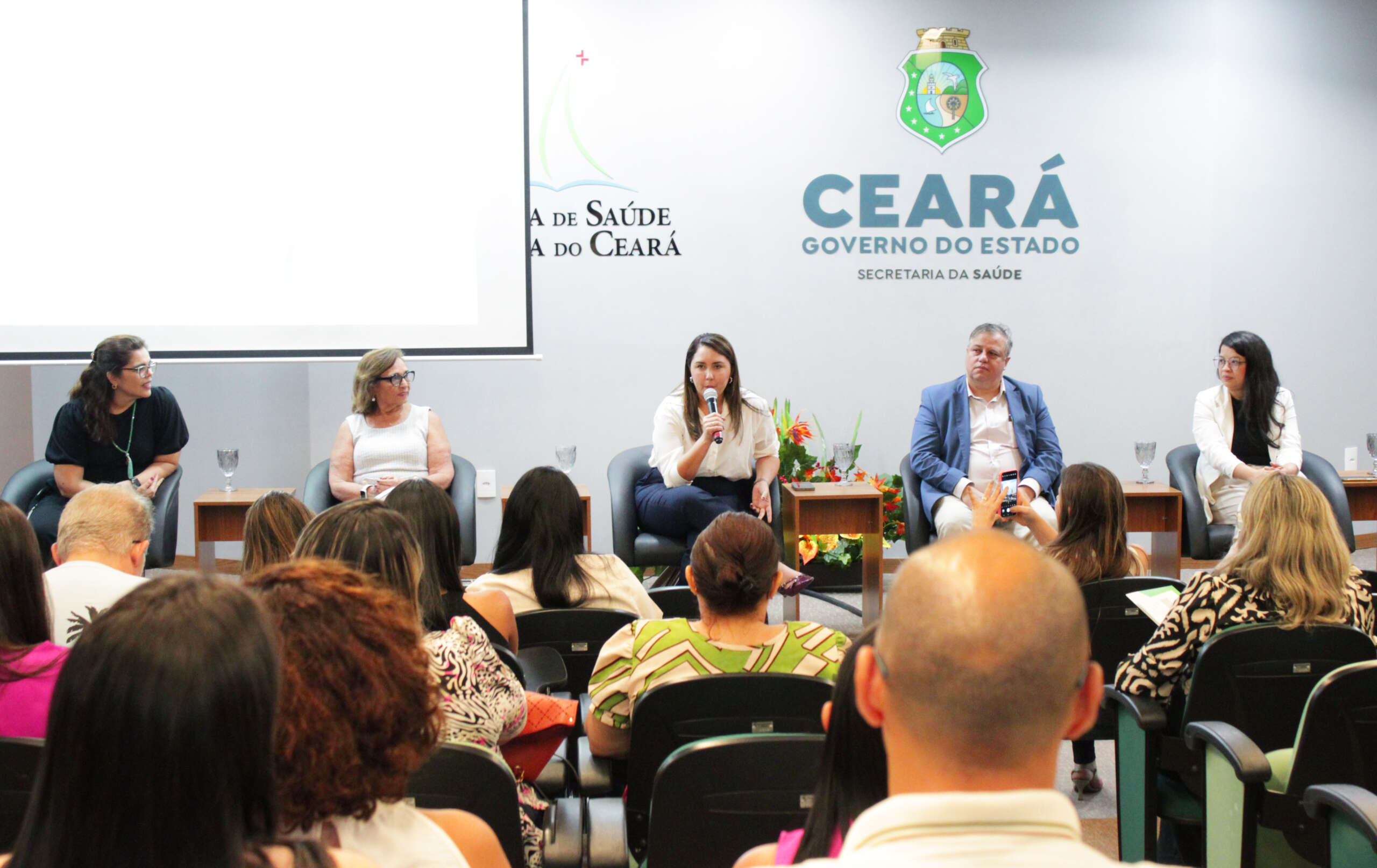 ESP/CE promove curso para reforçar assistência integral a pessoas autistas no SUS