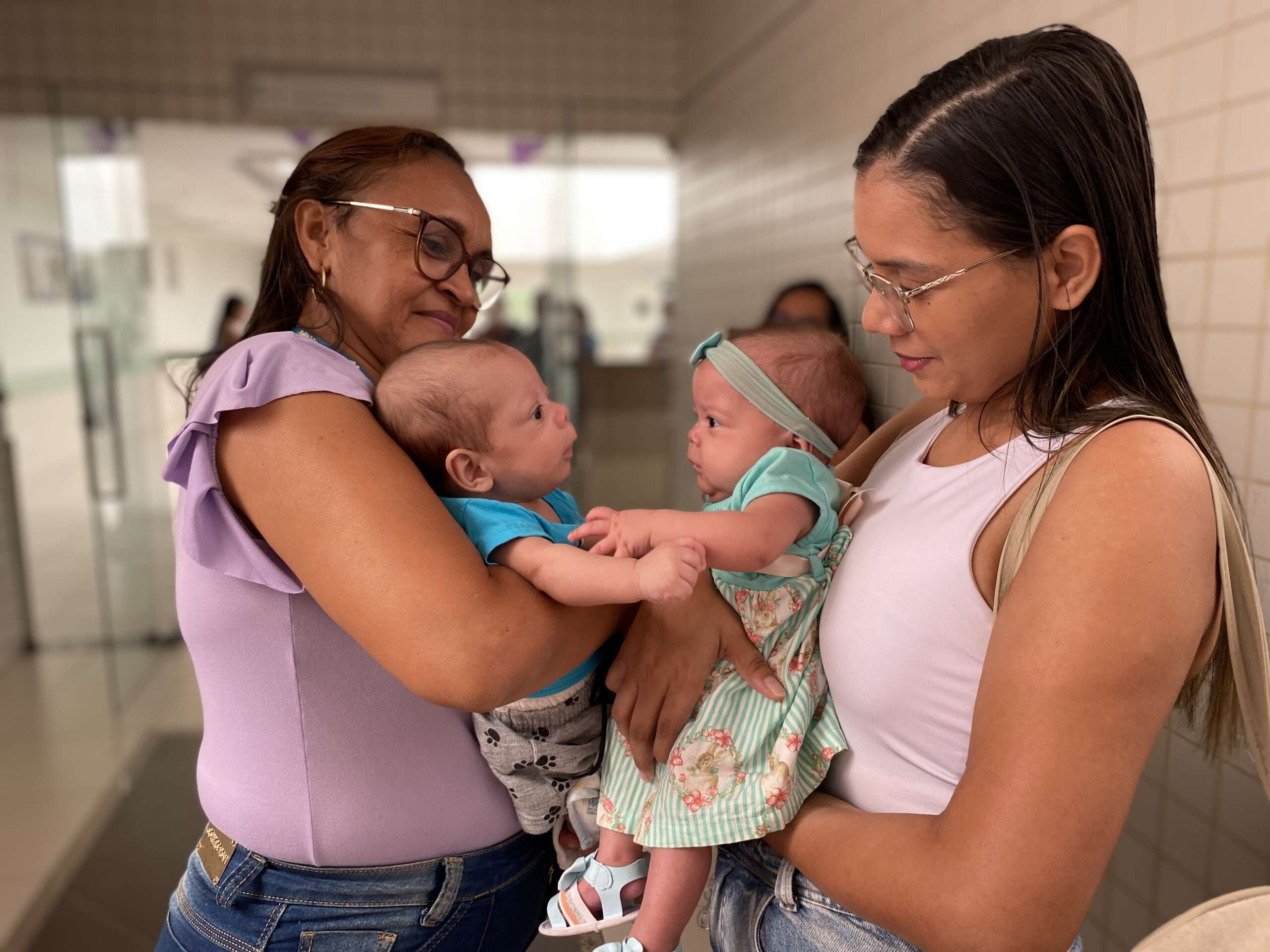 Em Sobral, bebês que nasceram prematuros e tiveram alta participam de ação no Hospital Regional Norte