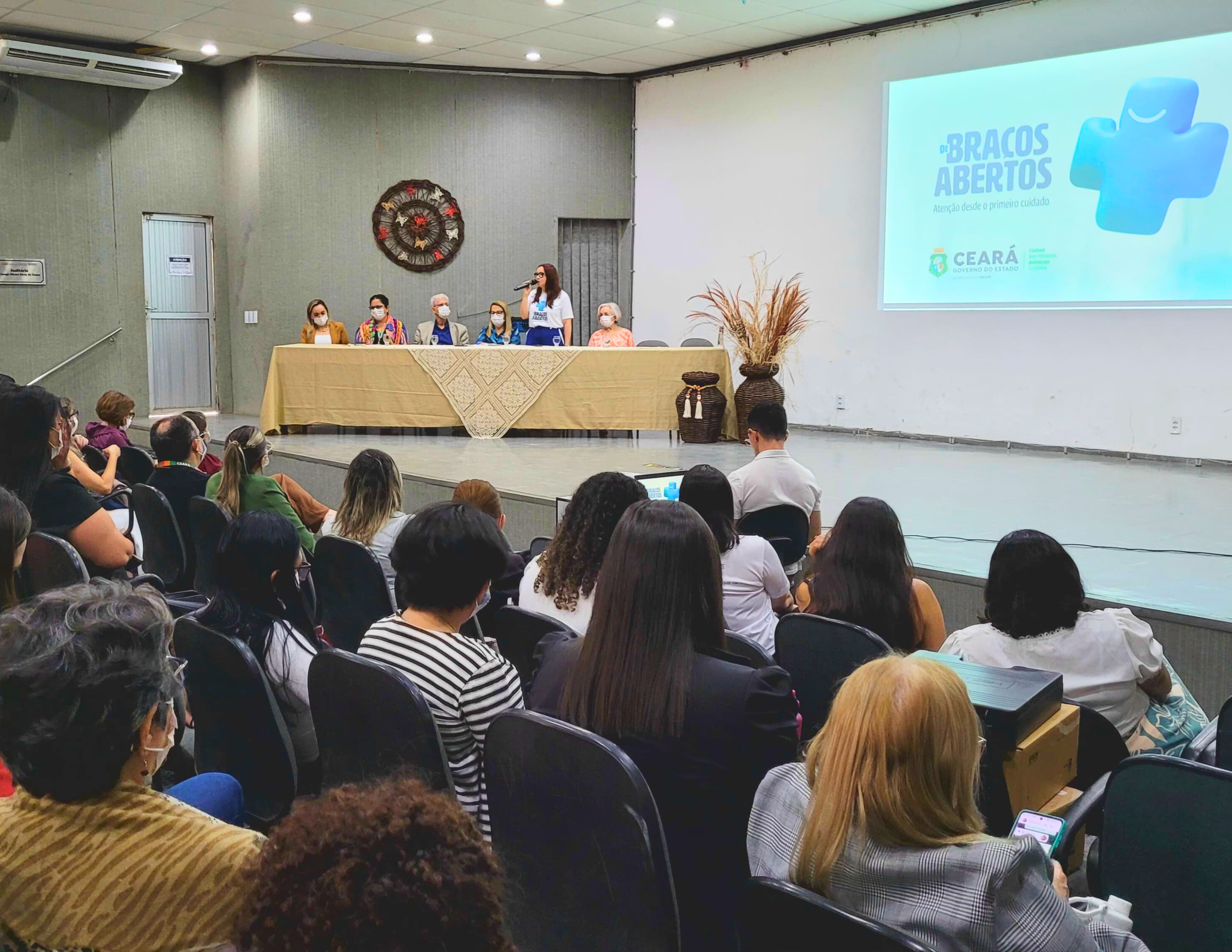 Com lançamento do projeto “De Braços Abertos” e capacitações a trabalhadores da saúde, planificação do Litoral Leste/ Jaguaribe celebra um ano de implantação