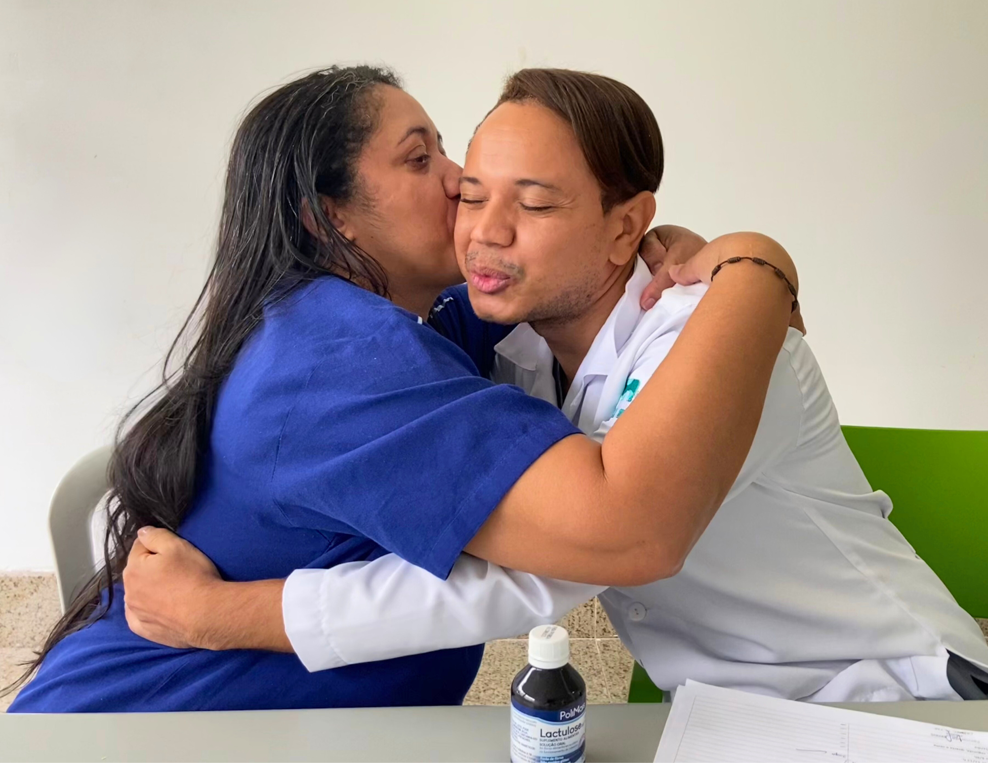Dia do Farmacêutico: amor pela profissão move profissionais de diversas especialidades na Rede Sesa